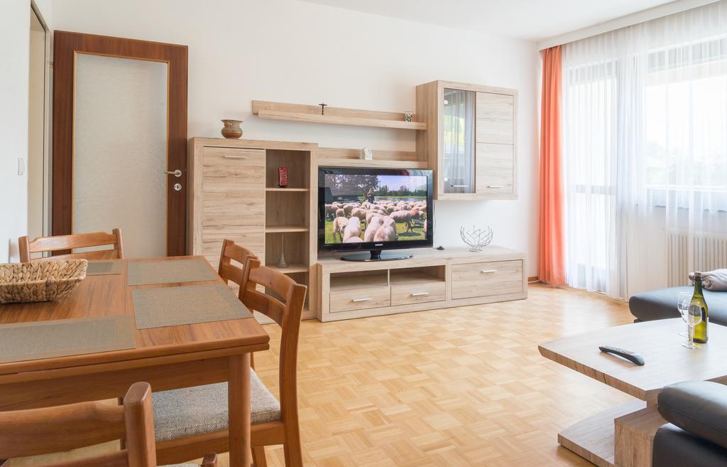 Apartment Seeblick Zell am See Zimmer foto